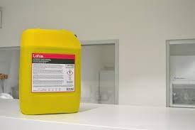 LOTUS AMMORBIDENTE LIQ. PROFUMATO LAVAGGIO IND. TN 20KG E' C